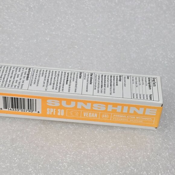 Milk Makeup Sunshine Skin Tint SPF 30 Sunscreen Hazelnut 16mL Vegan - Picture 2 of 3